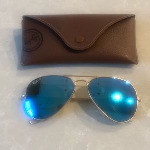 Ray-Ban Aviator Classic - Blue Polarized with case
